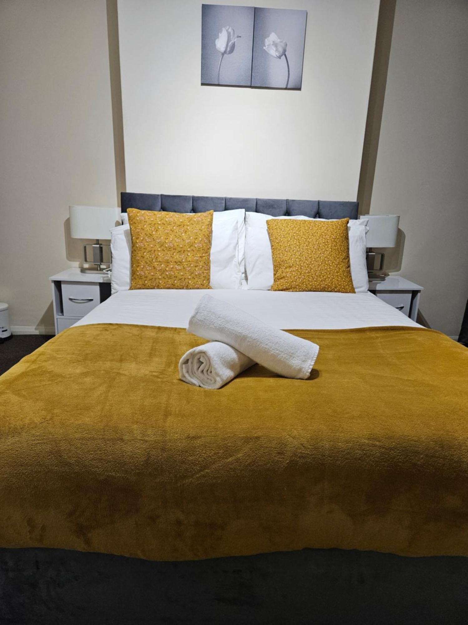 Nariken Apartments, Кардиф Екстериор снимка