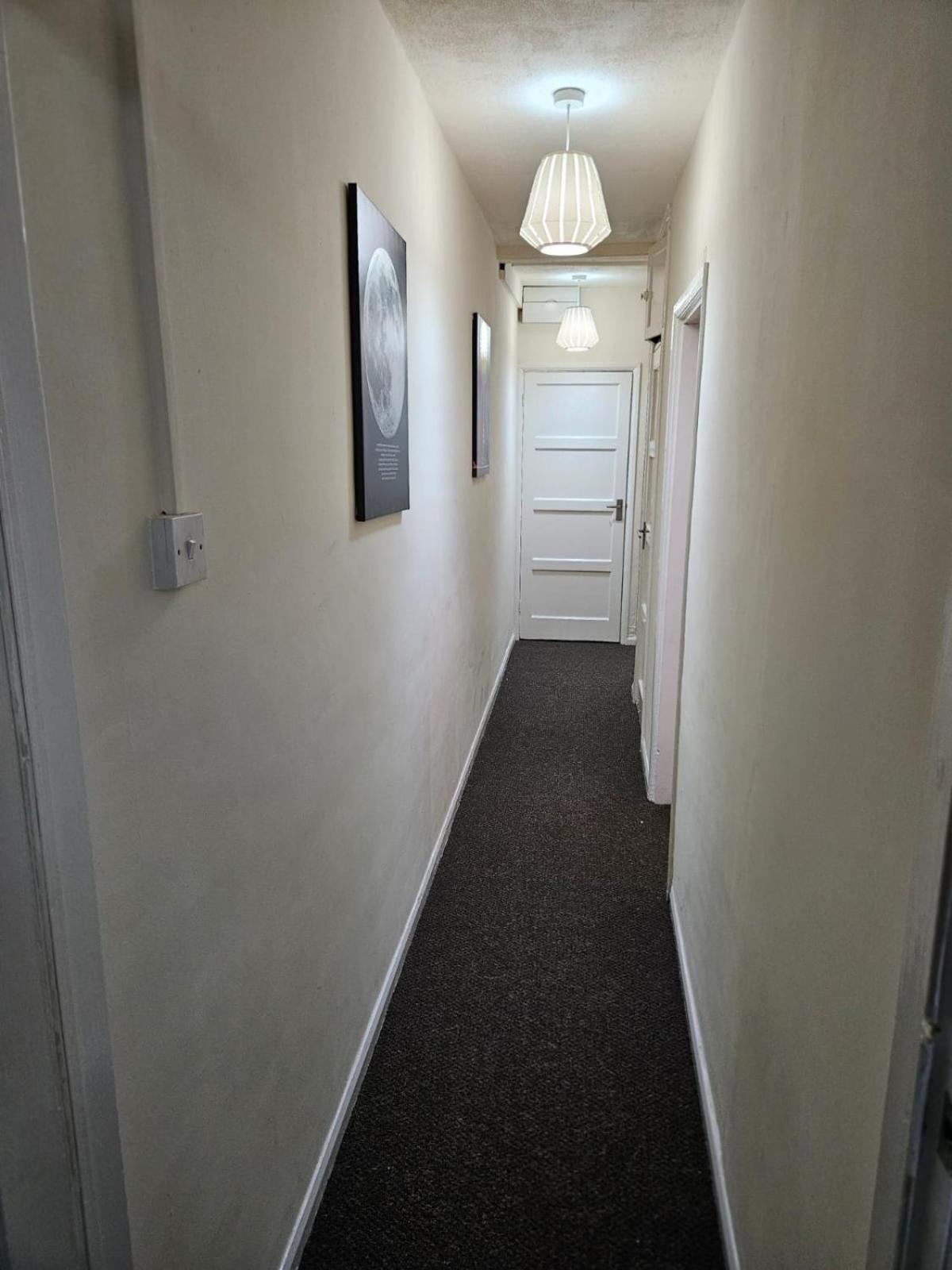 Nariken Apartments, Кардиф Екстериор снимка
