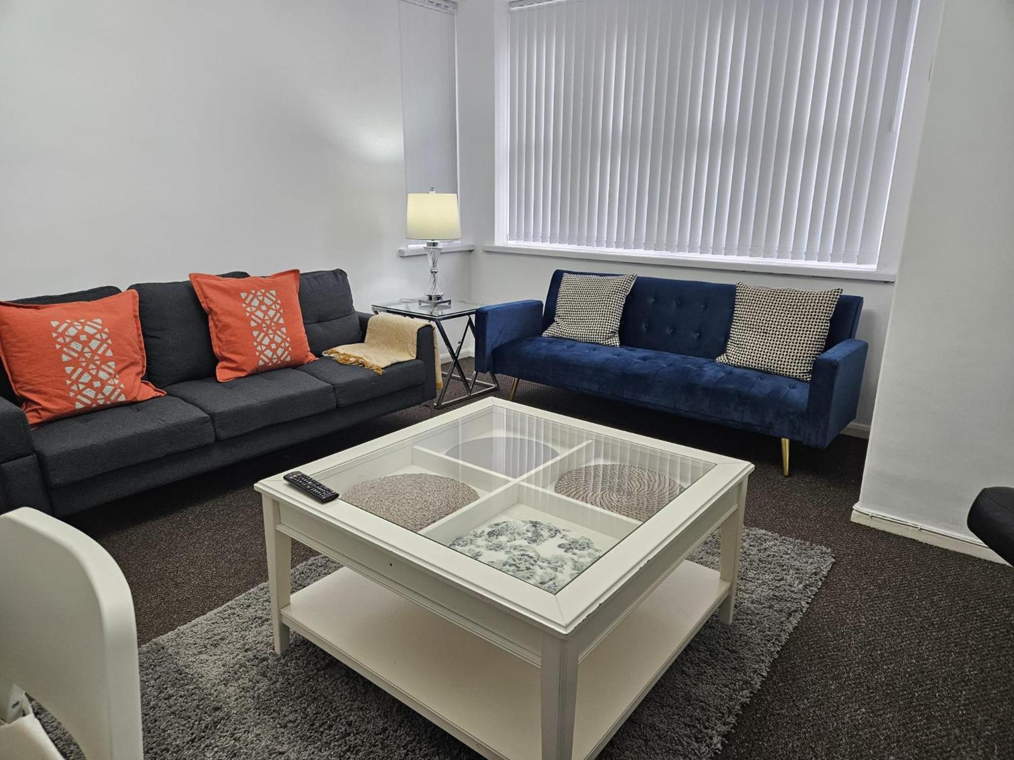 Nariken Apartments, Кардиф Екстериор снимка